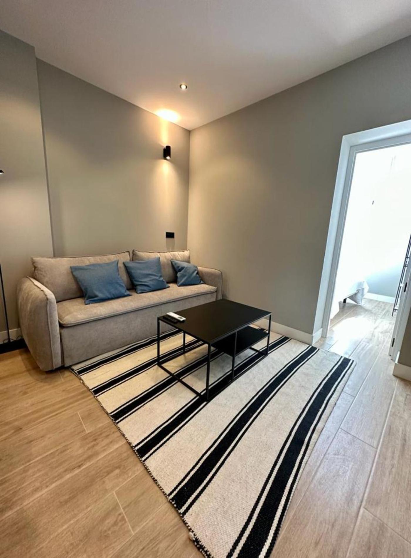 Central Apt De 2Hab Para 5Pax En Calle Silva E2 Madri Exterior foto